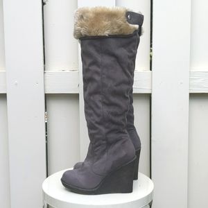 Zigi Soho Gwyneth Faux Suede Boot Euc
